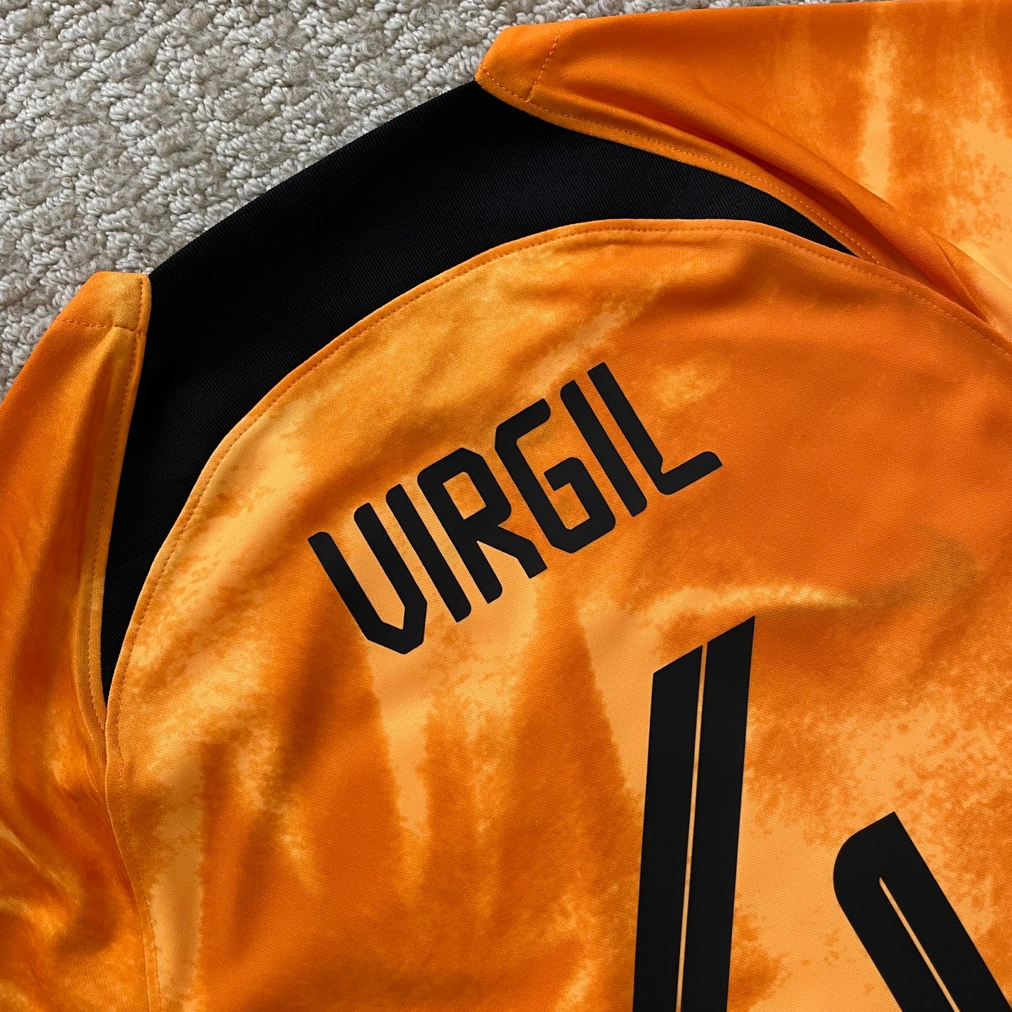 Netherlands 2022 World Cup home x Virgil Van Dijk #4 (S) *BRAND NEW WITH TAGS