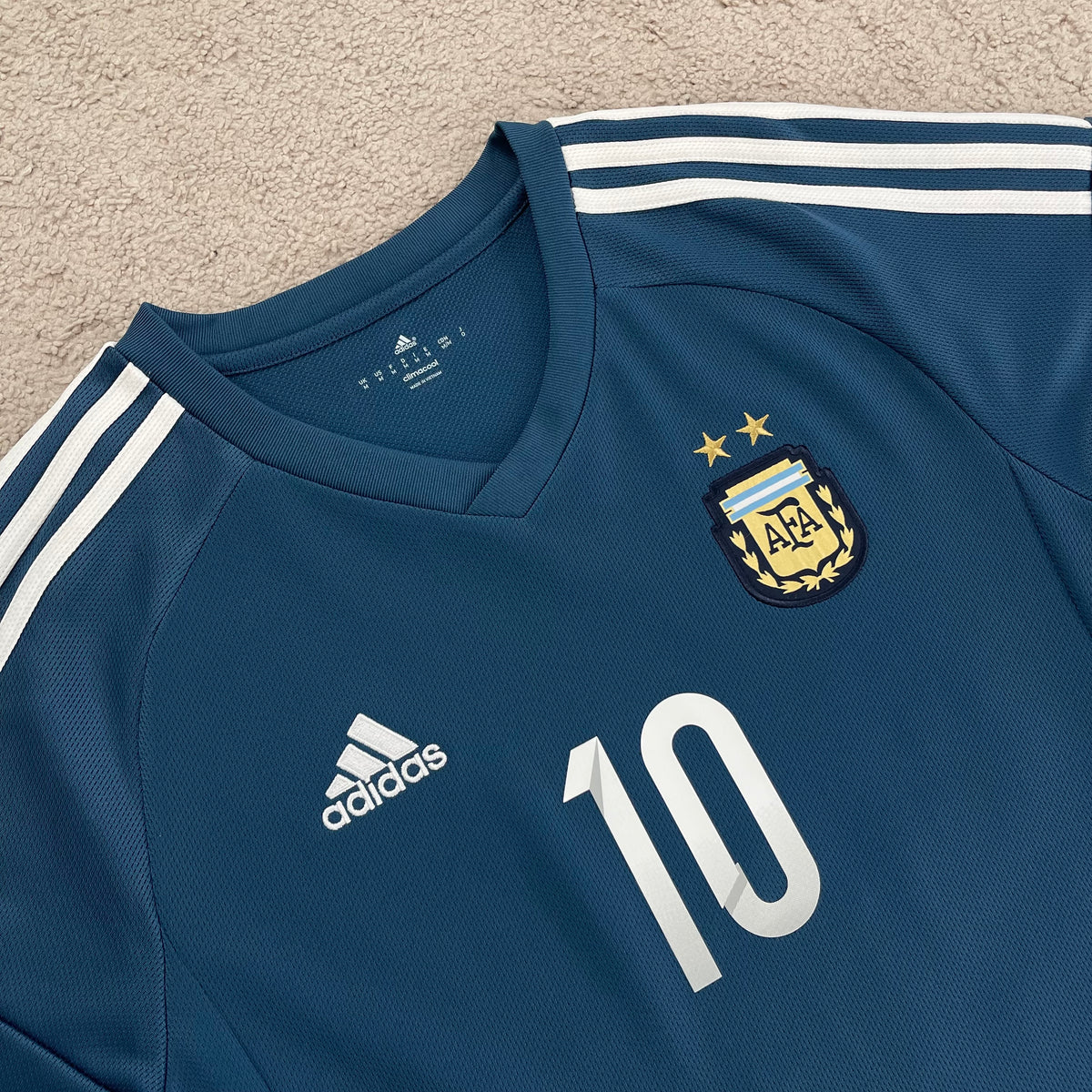 Argentina 2015/16 away x Messi #10 (M)