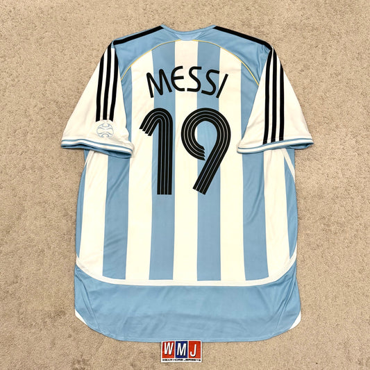 Argentina 2006 World Cup home PLAYER VERSION x Messi #19 (XL)