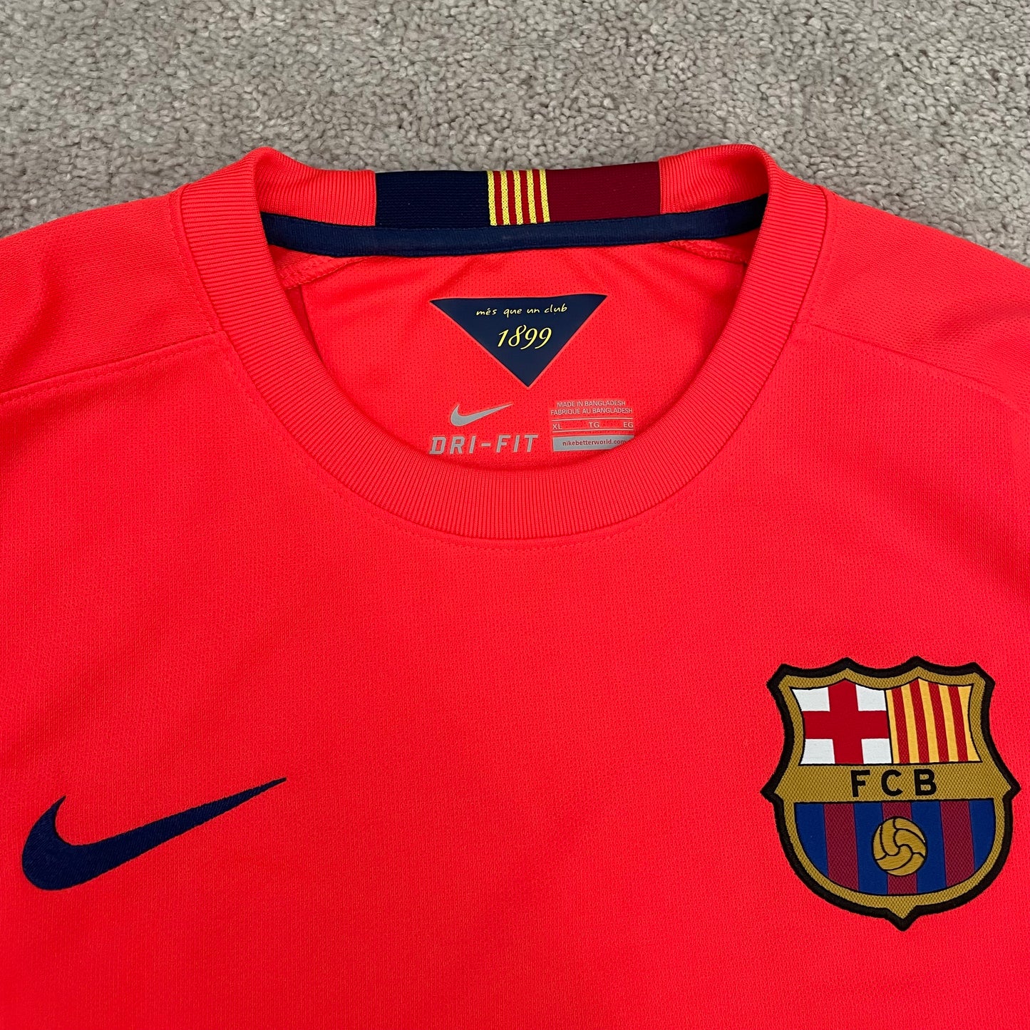 Barcelona 2014/15 away x Xavi #6 (XL)