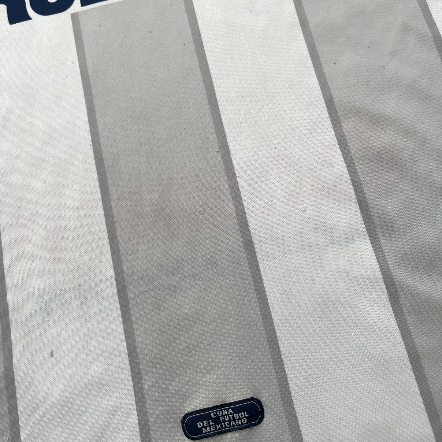 Pachuca 2001/02 away (L)
