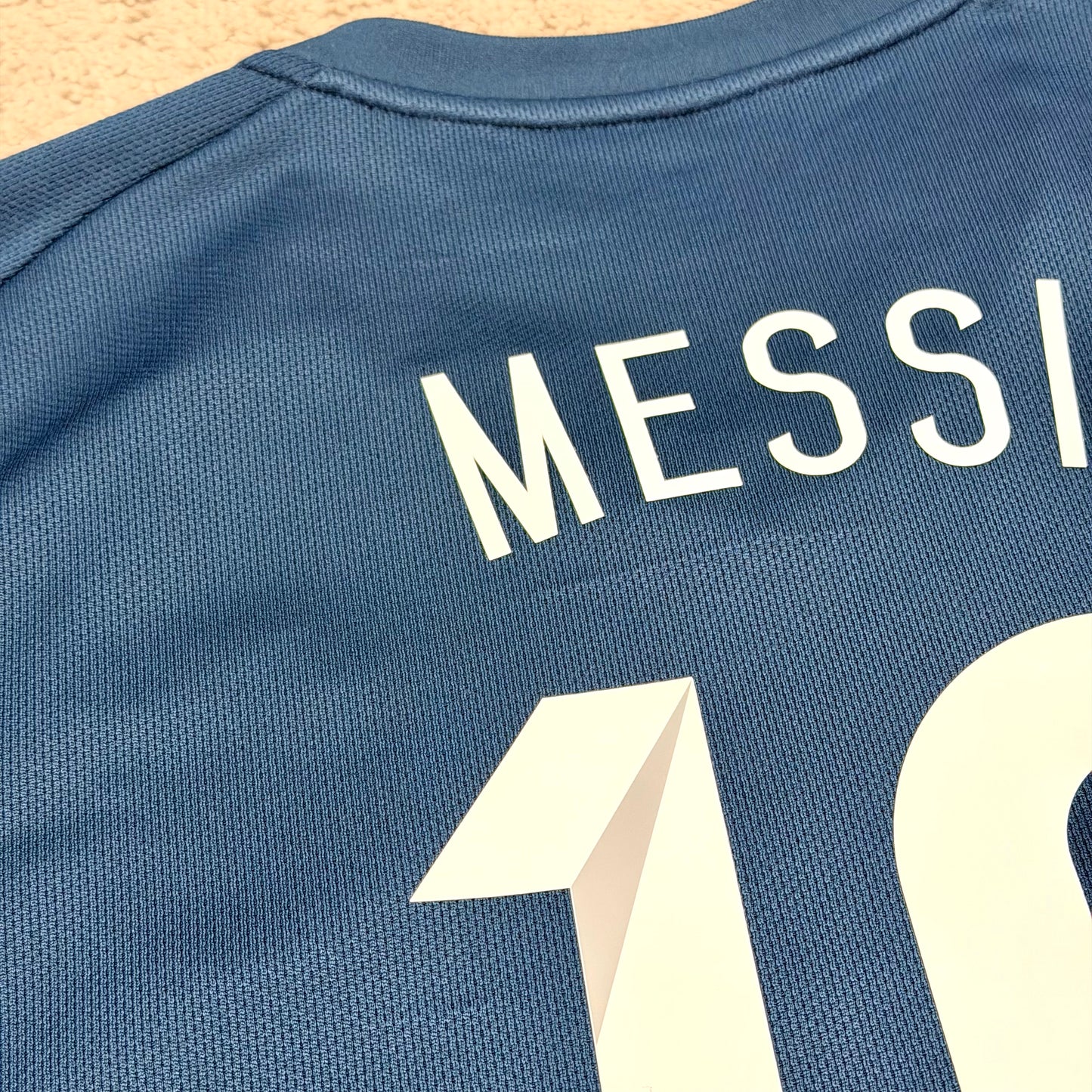 Argentina 2015/16 away x Messi #10 (L)