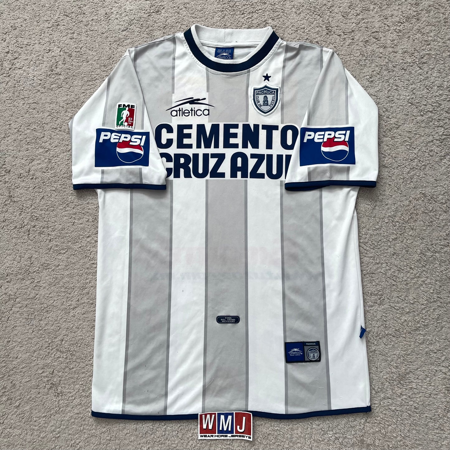 Pachuca 2001/02 away (L)