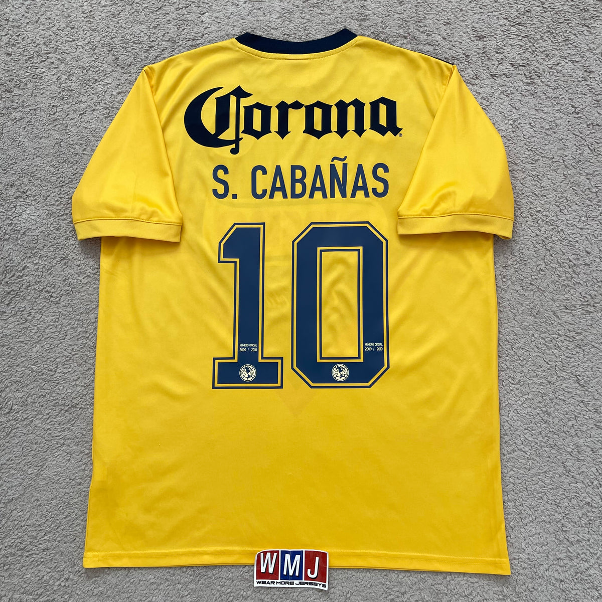 Club America 2009/10 home x Salvador Cabañas #10 (L)