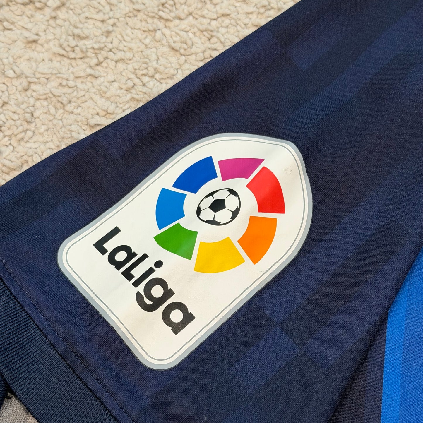 Barcelona 2022/23 home x Lamine Yamal #41 (L)