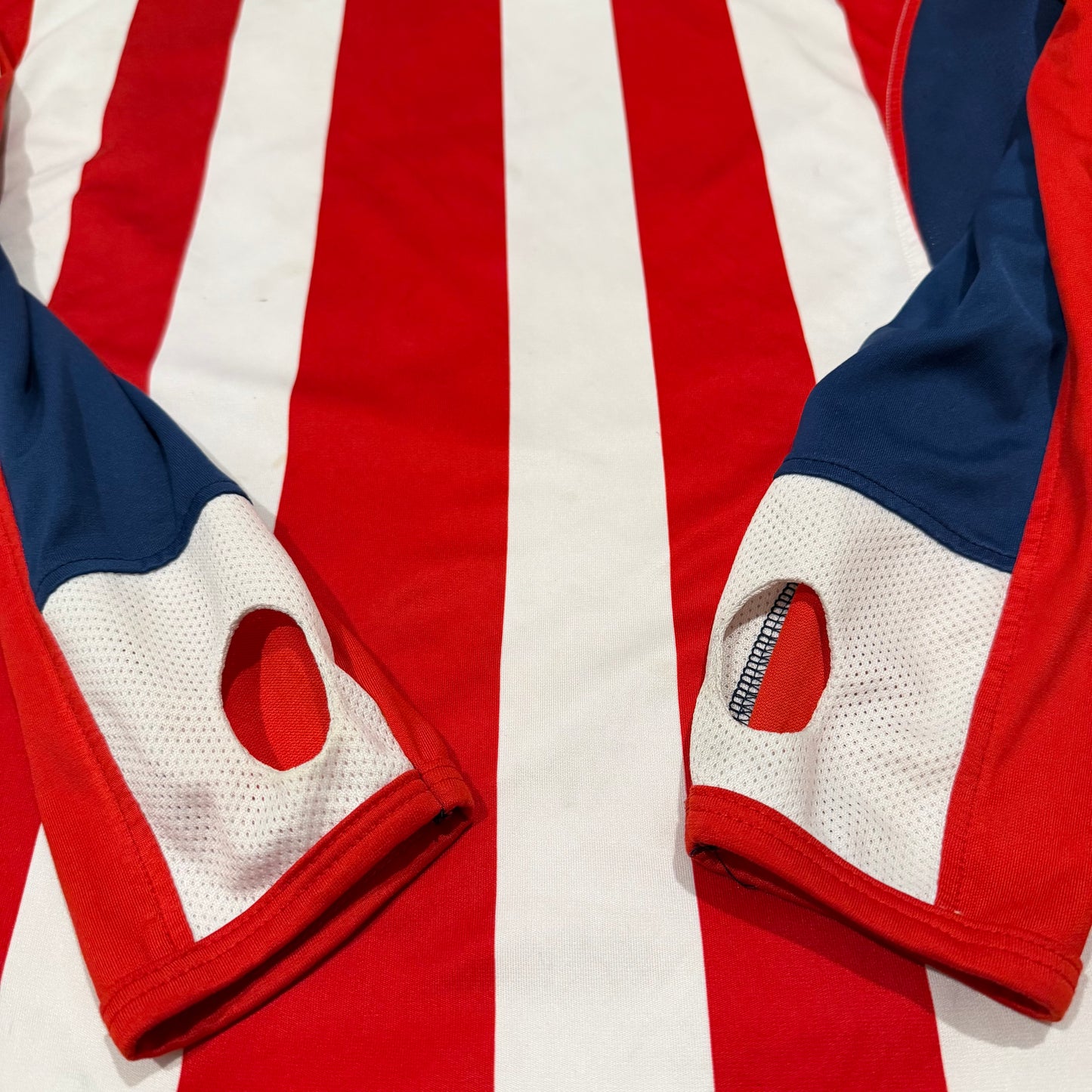 Chivas de Guadalajara 2005/06 home LONG SEEVES  x Bofo Bautista #100 (XXL)