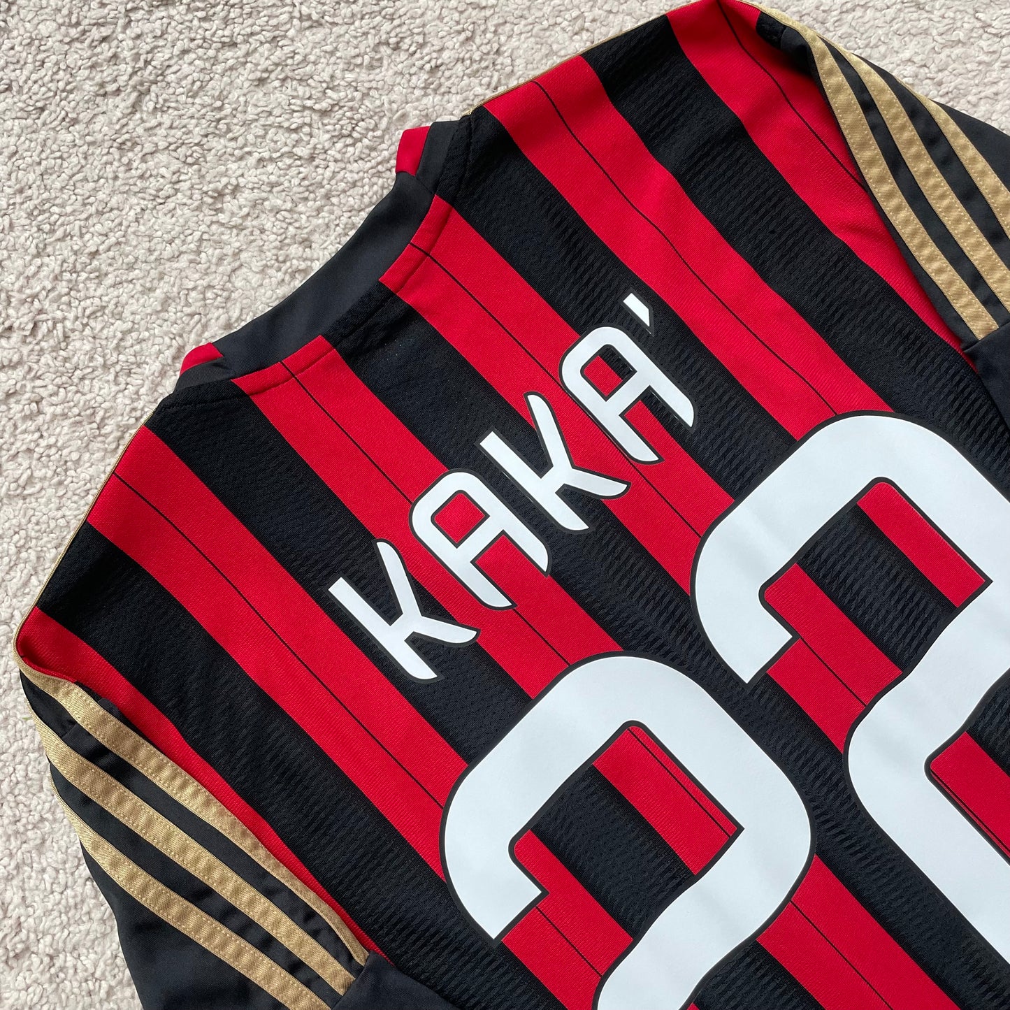 AC Milan 2013/14 home x Kaka' #22 (L) *has some tiny holes
