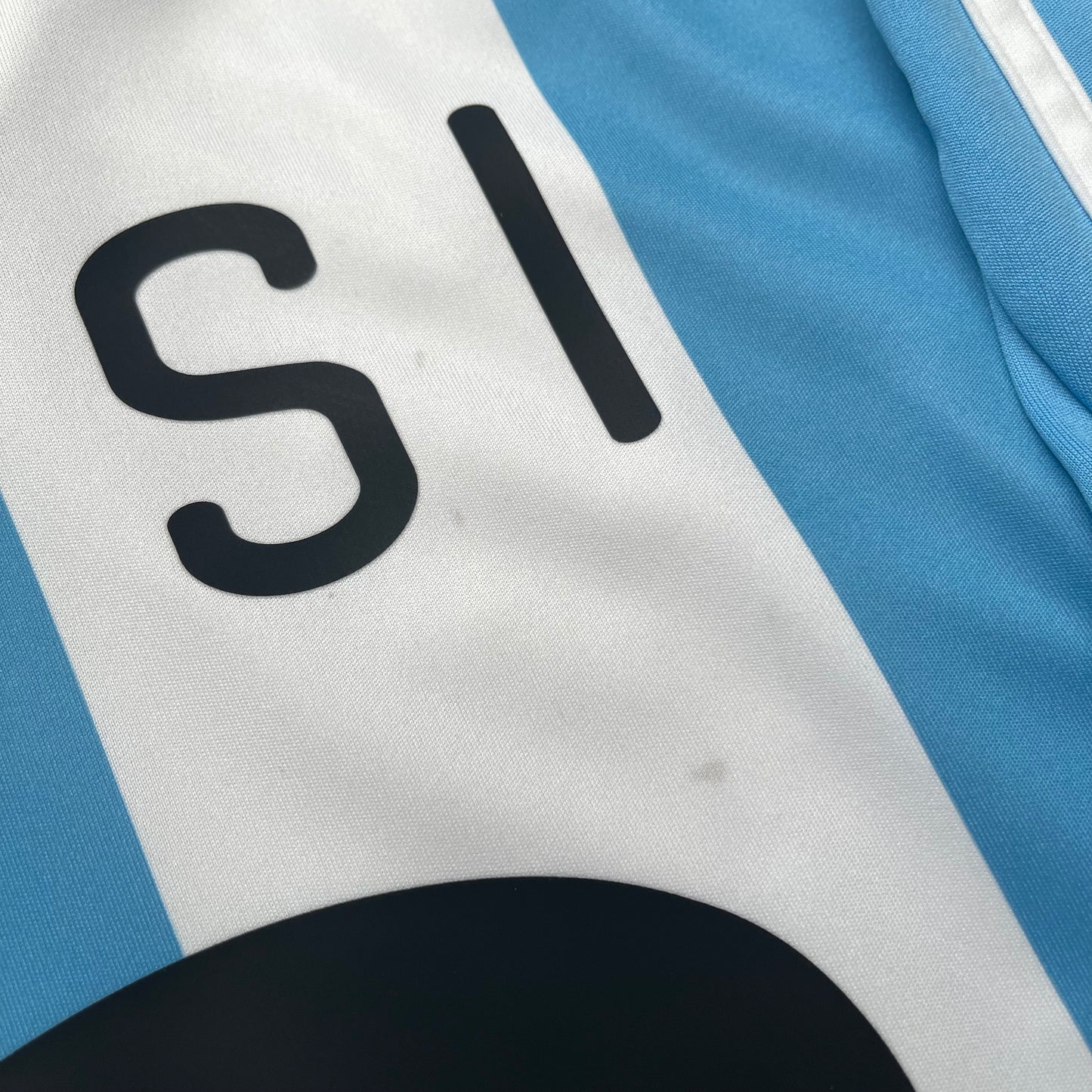 Argentina 2011 Copa America home x Messi #10 (L)