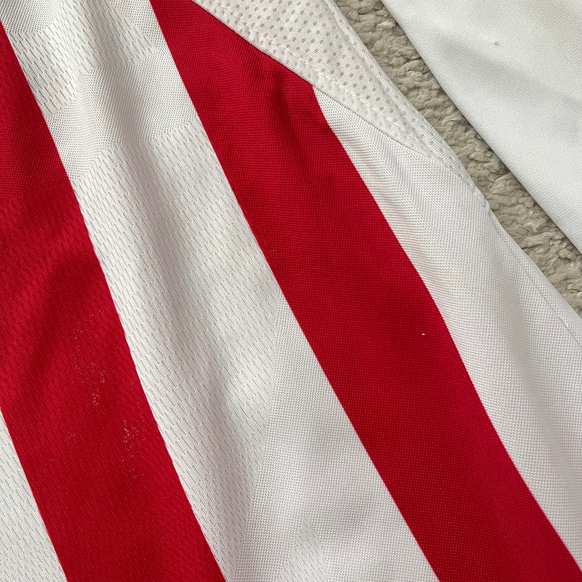 Chivas de Guadalajara 2007/08 home LONG SLEEVES x Chicharito Hernandez #25 (M)
