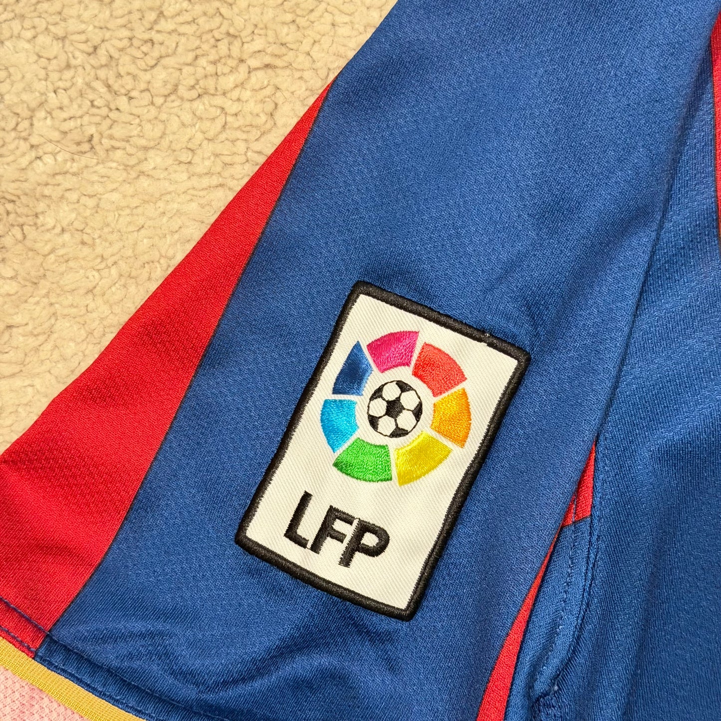 Barcelona 2007/08 home x Ronaldinho #10 (L)