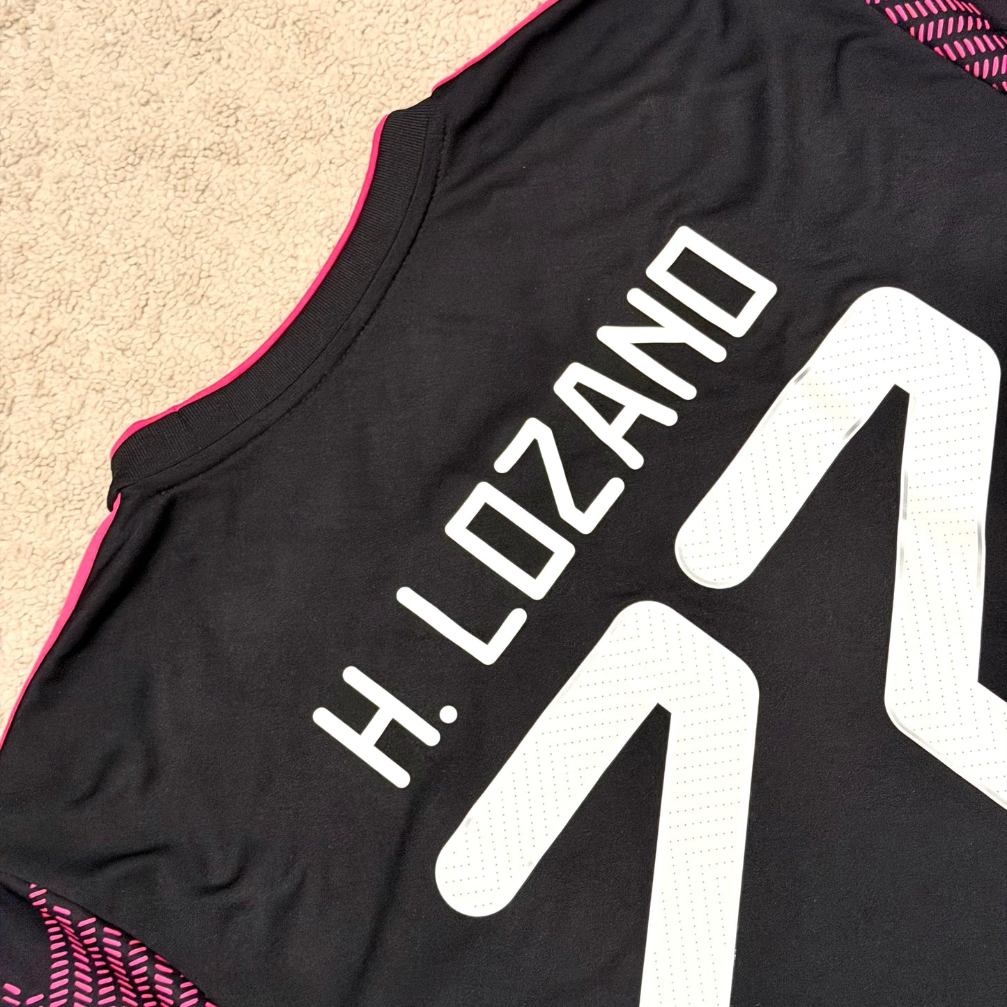 Mexico 2020/21 home x Chucky Lozano #22 (XL)
