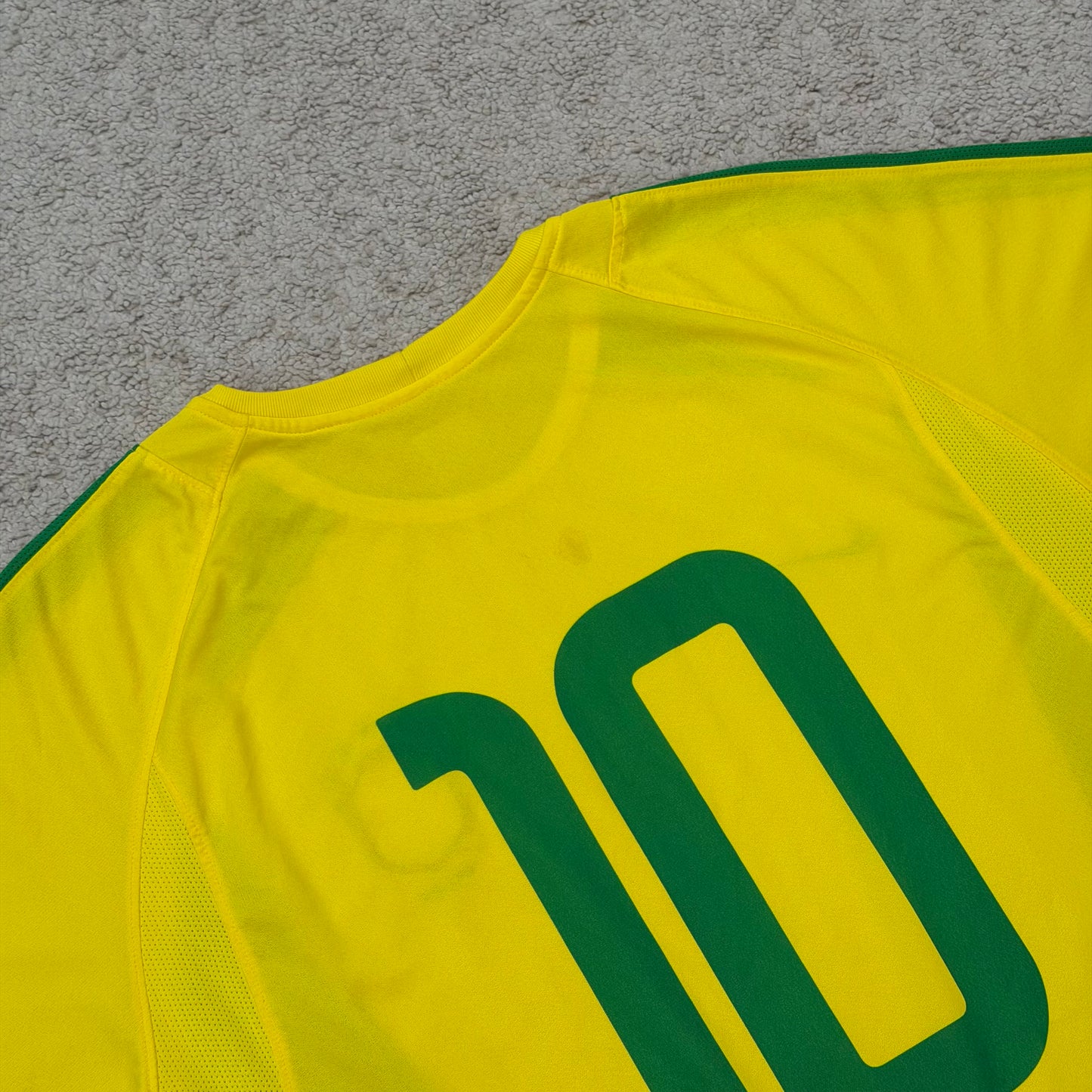 Brazil 2002 World Cup home #10 (L)