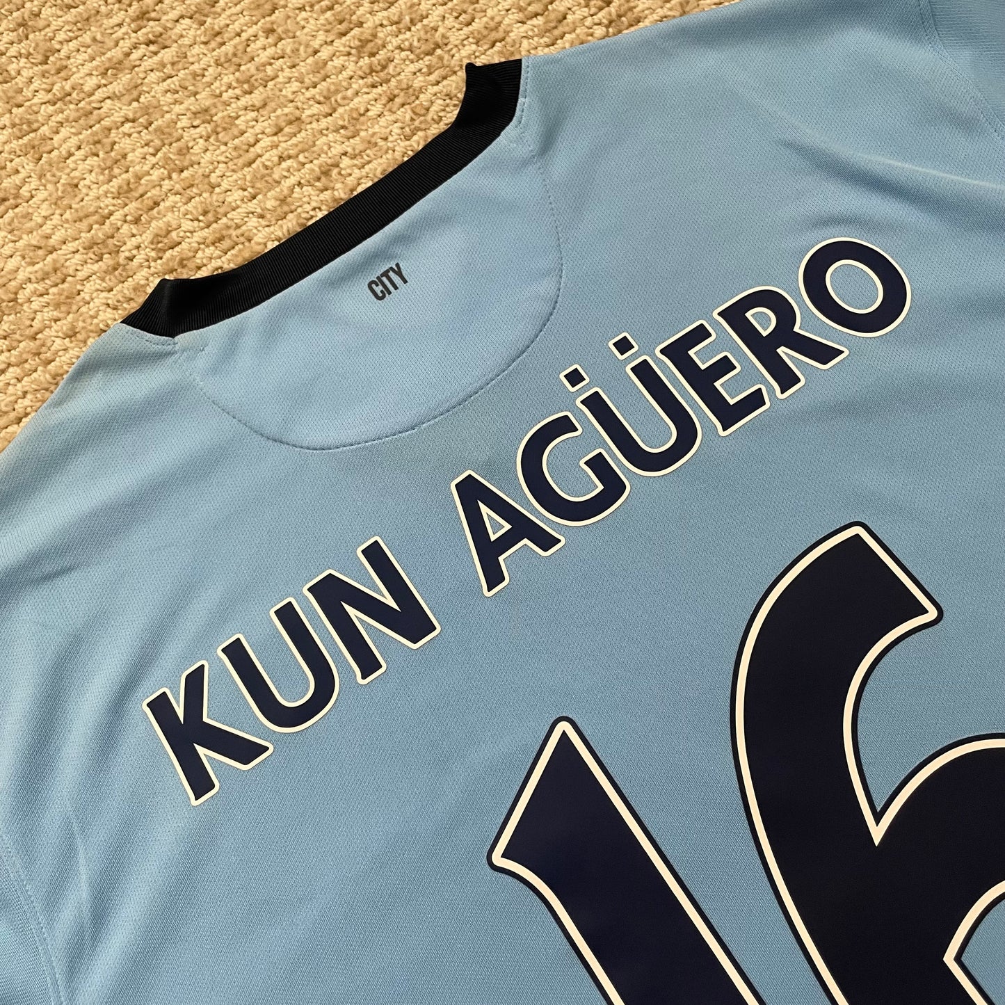 Manchester City 2014/15 home x Sergio 'Kun' Agüero #16 (XL) *BRAND NEW WITH TAGS