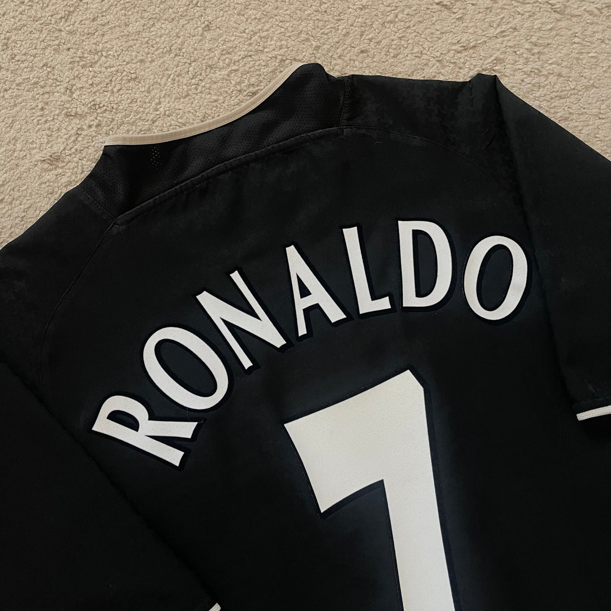 Manchester United 2003/04 away x Cristiano Ronaldo #7 (S - RUNS BIG)