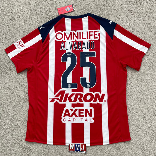 Chivas 2025/26 home x Roberto "Piojo" Alvarado #25 (XL) *BRAND NEW WITH TAGS