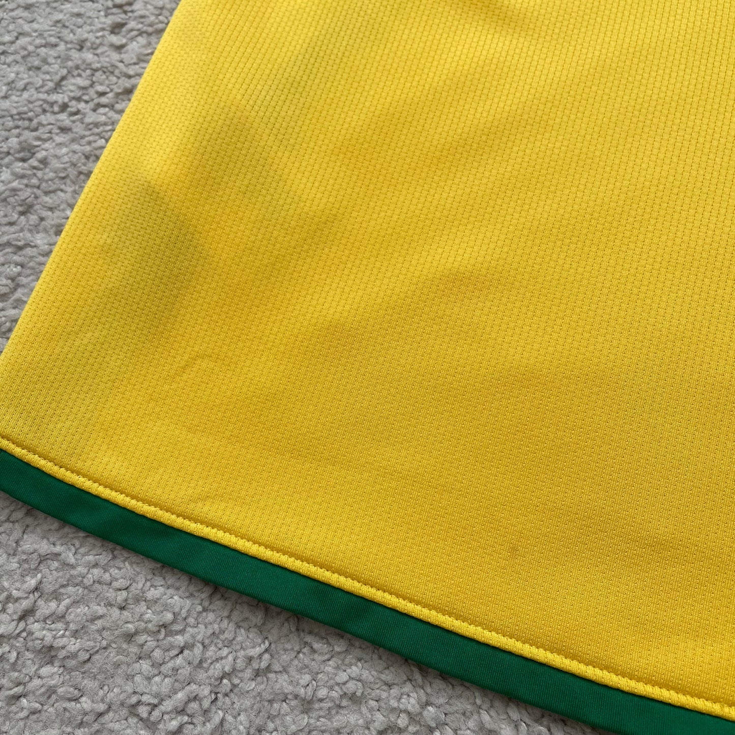 Brazil 2008/2009/2010 home x Ronaldinho #10 (M)