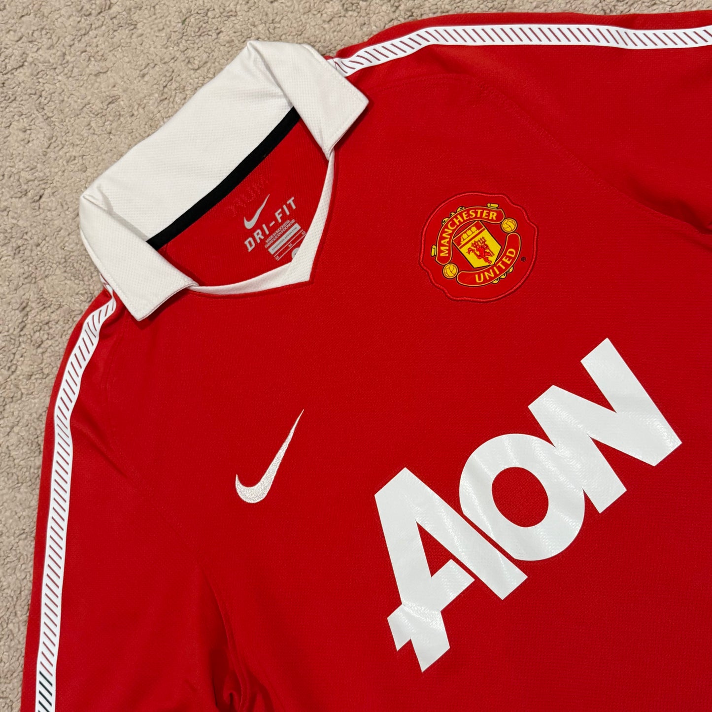 Manchester United 2010/11 home x Luis Nani #17 (M)