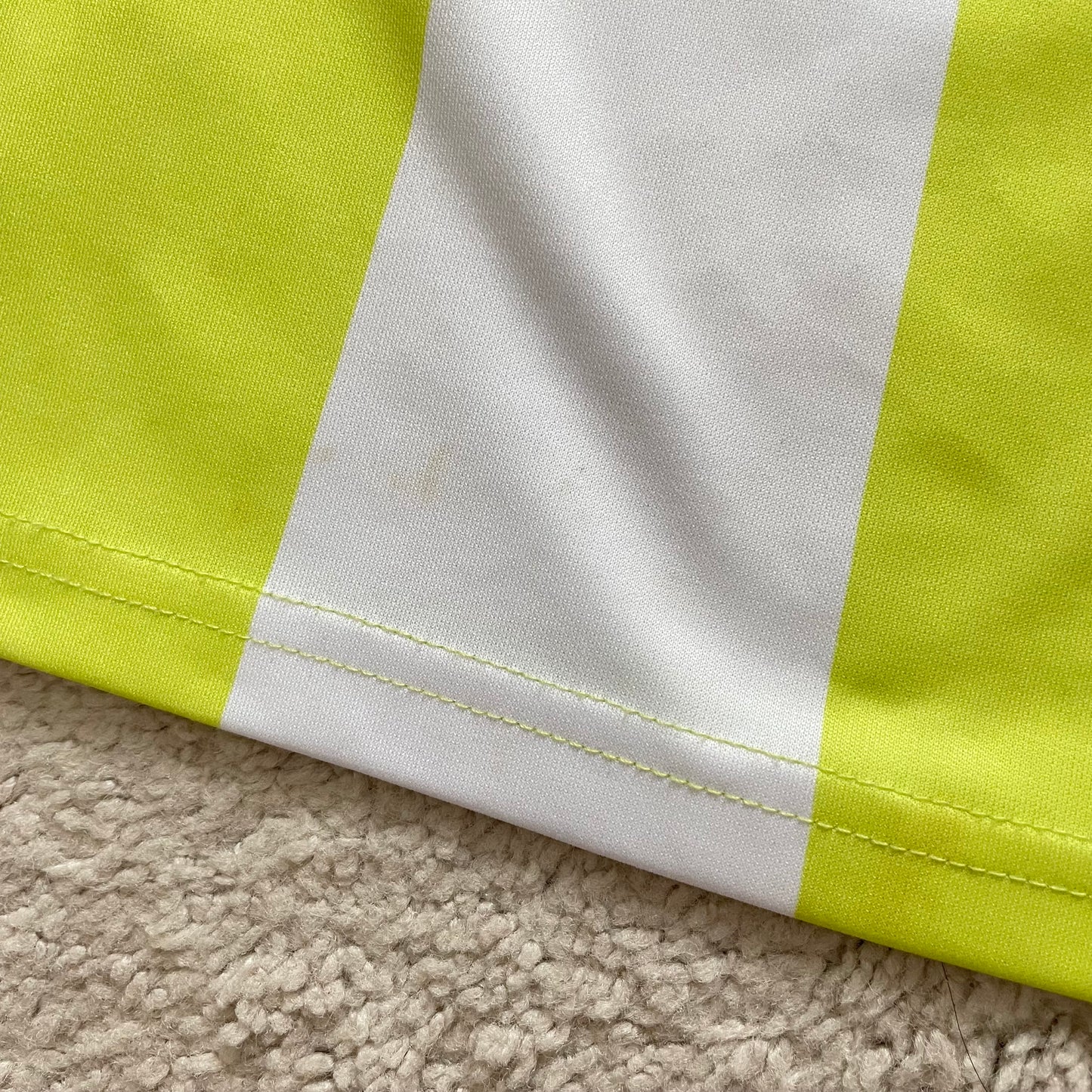 Chivas de Guadalajara 2008/09 away x Chicharito Hernandez #14 (L)