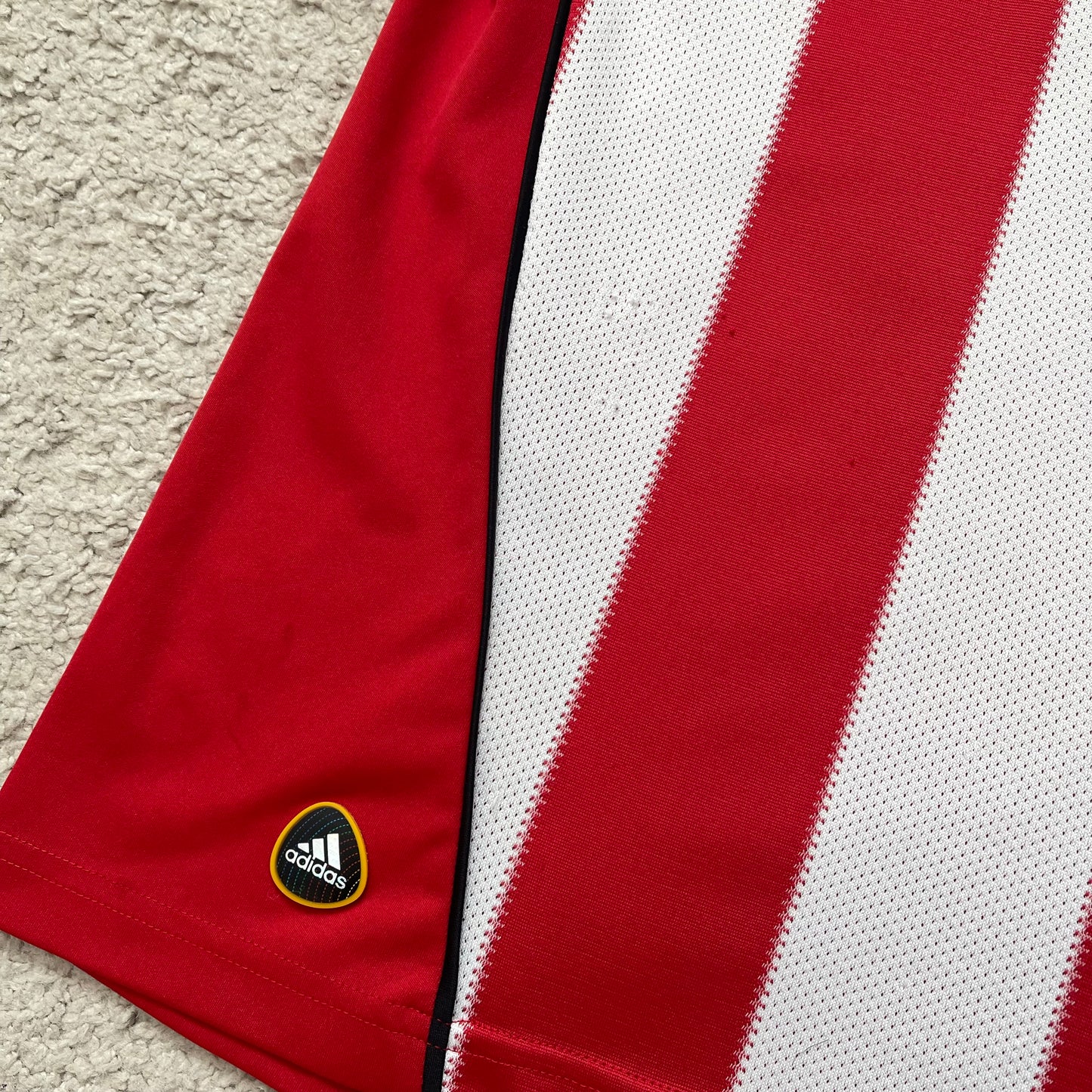 Bayern Munich 2010/11 home x Toni Kroos #39 (L)