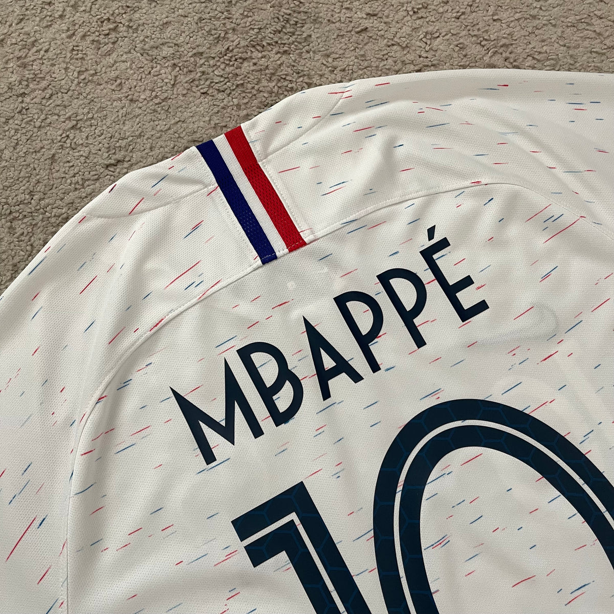 France 2018 World Cup away x Kylian Mbappe #10 (L)