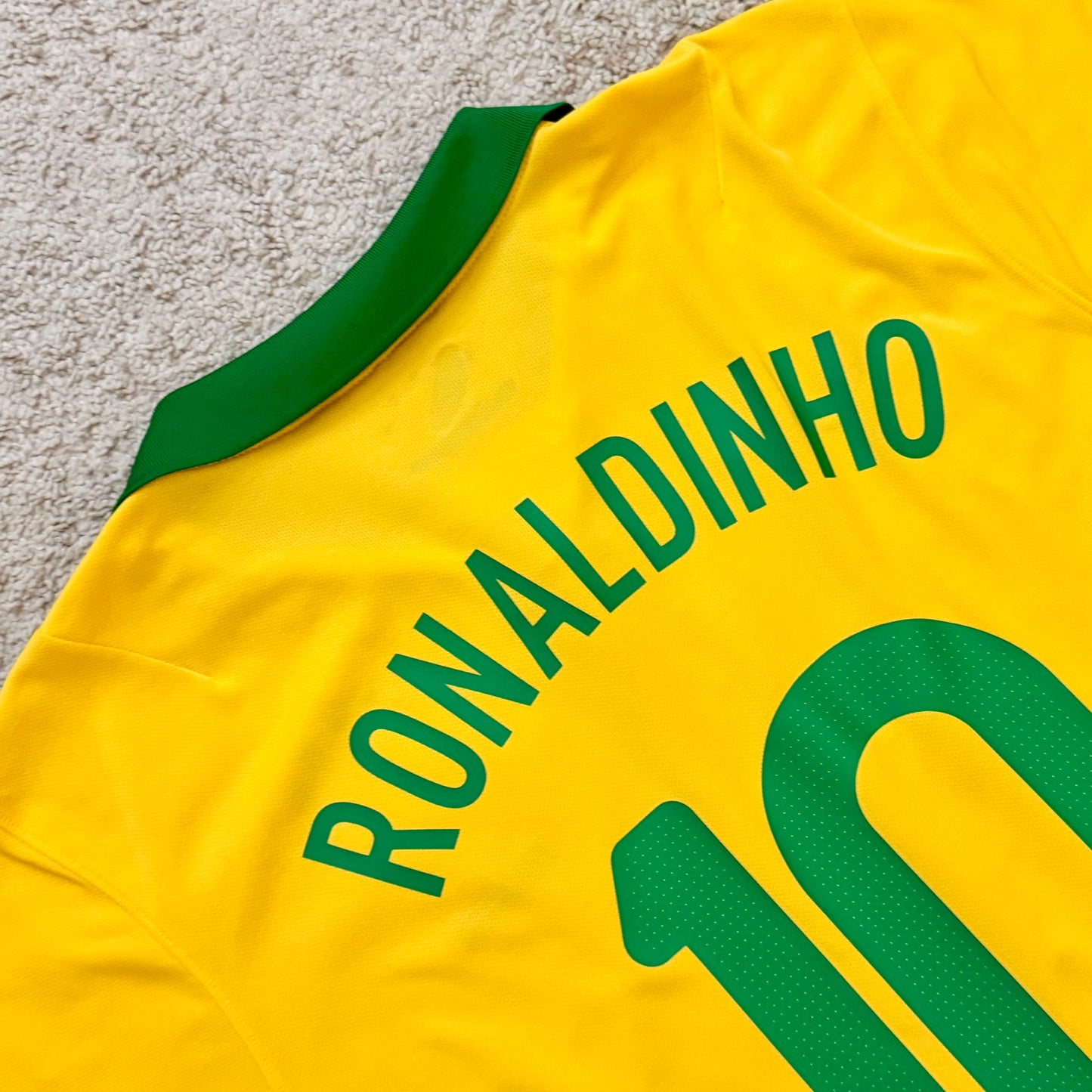 Brazil 2013 home x Ronaldinho #10 (L)