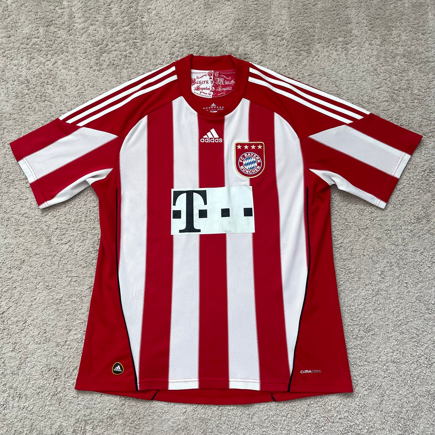 Bayern Munich 2010/11 home x Toni Kroos #39 (L)