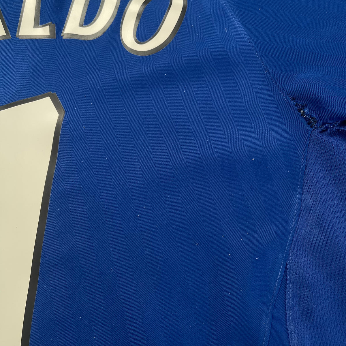 Manchester United 2005/06 away LONG SLEEVES x Cristiano Ronaldo #7 (M) *has some flaws