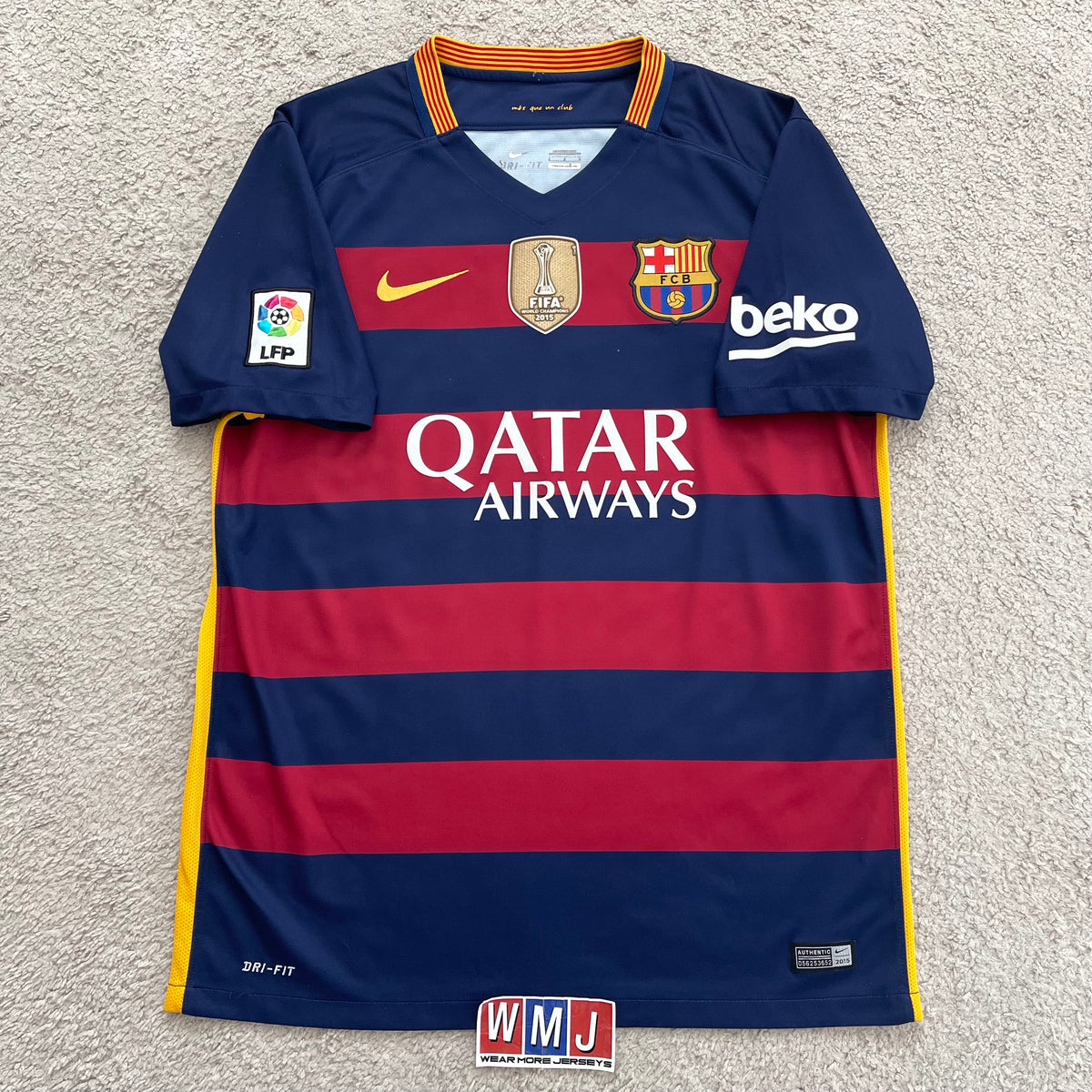 Barcelona 2015/16 home x Luis Suarez #9 (L)