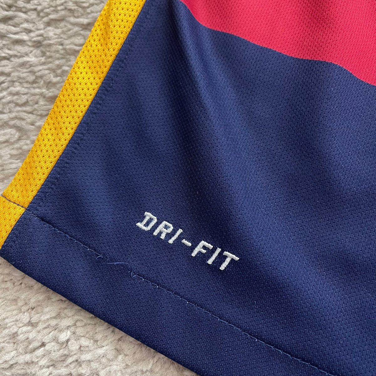 Barcelona 2015/16 home x Luis Suarez #9 (L)