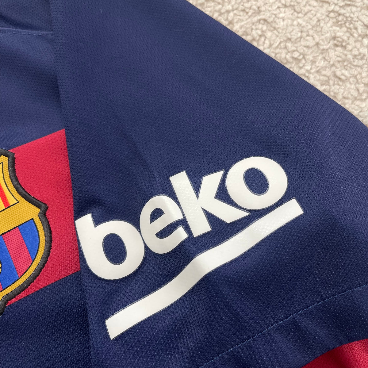 Barcelona 2015/16 home x Luis Suarez #9 (L)