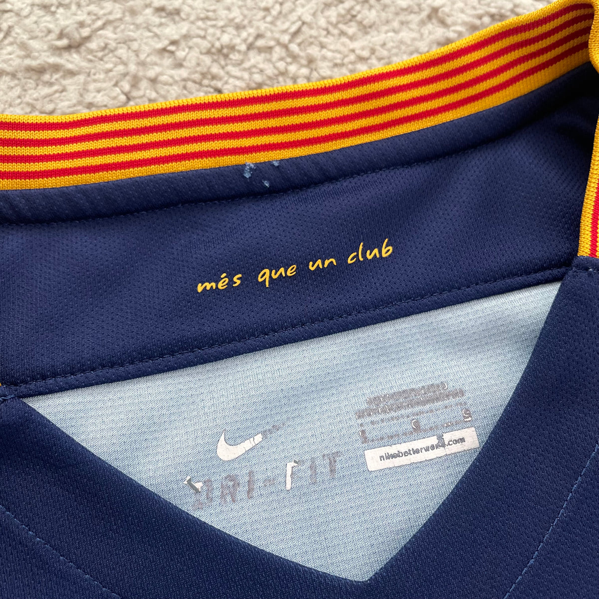 Barcelona 2015/16 home x Luis Suarez #9 (L)