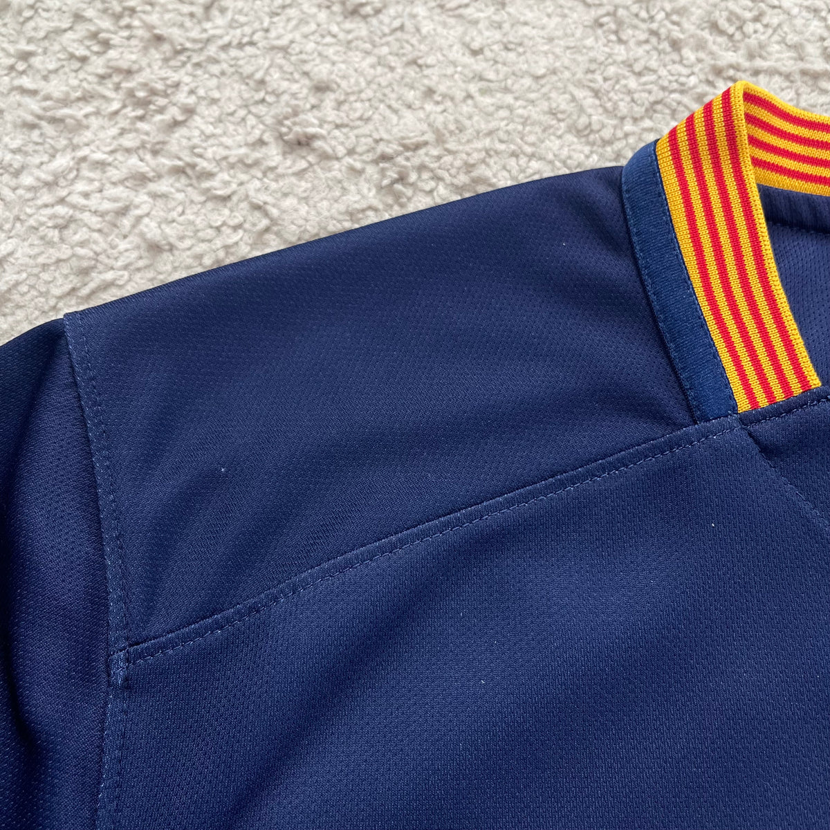 Barcelona 2015/16 home x Luis Suarez #9 (L)